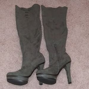 Jennifer Lopez Thigh High Gray Boots - size 7.5